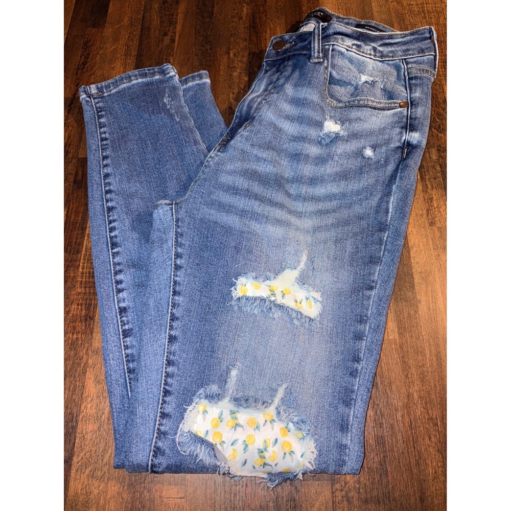 Judy Blue Skinny Jeans 11/30 Medium Wash Lemon Print Patch Distressed JB88233